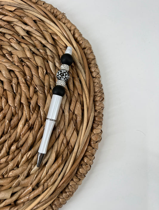 Checkered Floral White Bead Pen